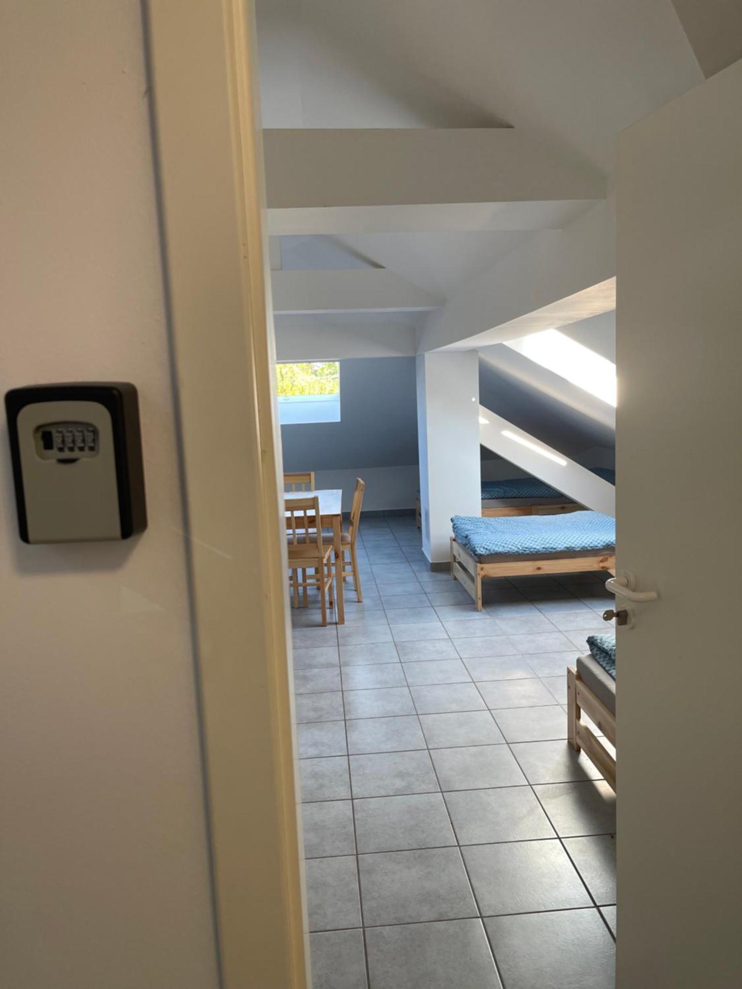 Kavkaz Restaurant & Hotel Ломар Екстериор снимка